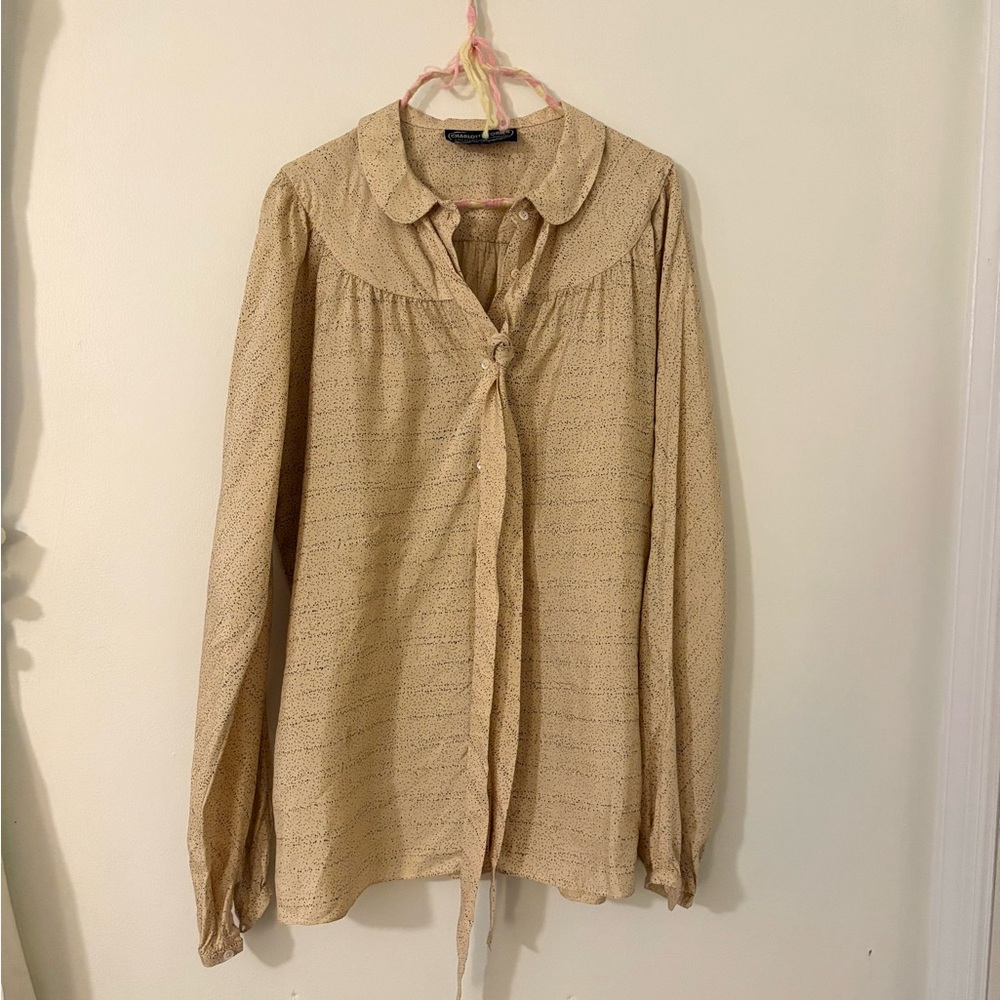 Vintage 1970s charlotte ford II Beige Button-Up Blouse Peter Pan blouse